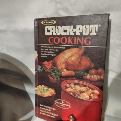Crockpot Smart pot with crockpot cookbook