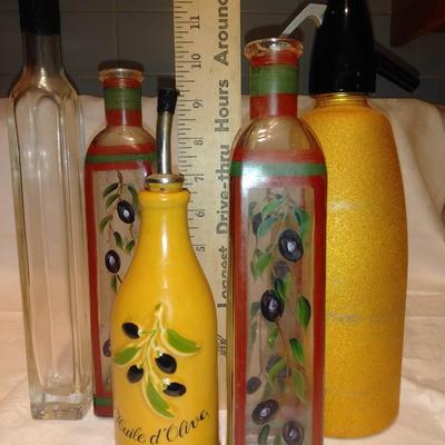 Kitchen oils and cooking fluid bottles