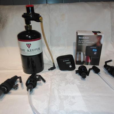 Brookstone automatic wine Preserver with accessories