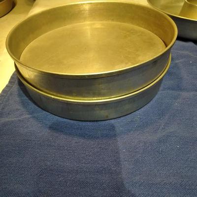 cake and cupcake pans