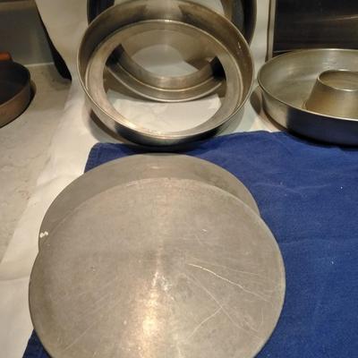 cake and cupcake pans