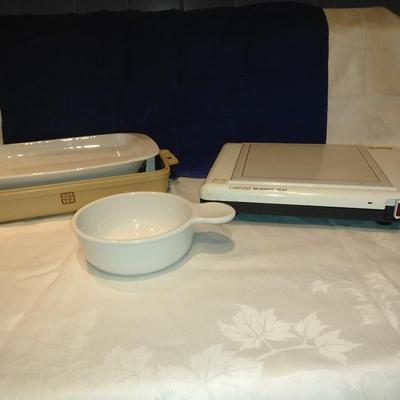 Conair Cuisine warming tray, Corningware and a microwave bacon dish