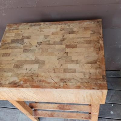 Rolling Butcher block stand with shelf underneath