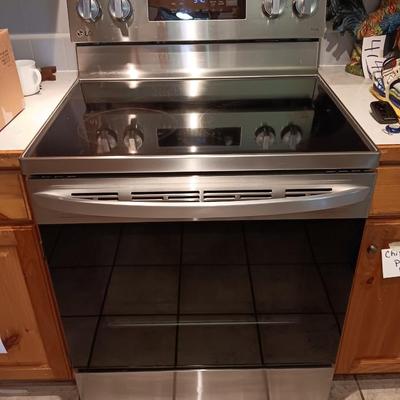 LG Stainless steel Electric Range with hood