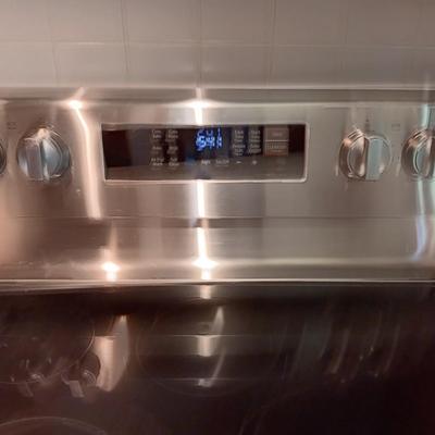LG Stainless steel Electric Range with hood