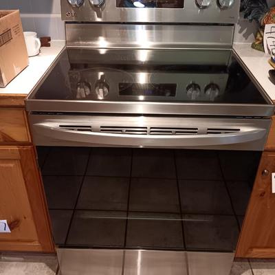 LG Stainless steel Electric Range with hood