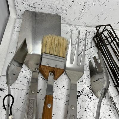 Grilling and campfire utensils