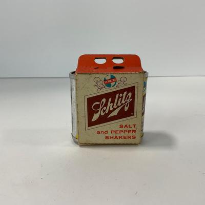 -101- COLLECTIBLE | 1961 Schlitz Salt & Pepper Shakers In Packaging