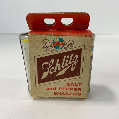 -101- COLLECTIBLE | 1961 Schlitz Salt & Pepper Shakers In Packaging
