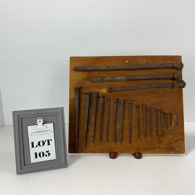 -105- COLLECTIBLE | 1800â€™s Nail Display