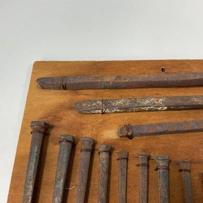 -105- COLLECTIBLE | 1800â€™s Nail Display