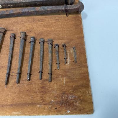 -105- COLLECTIBLE | 1800â€™s Nail Display