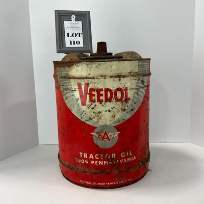 -110- COLLECTIBLE | Veedol Large Tractor Oil Can