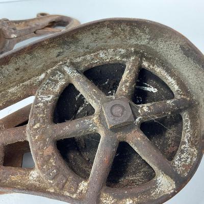 -118- TOOLS | Metal Pulleys With Hooks