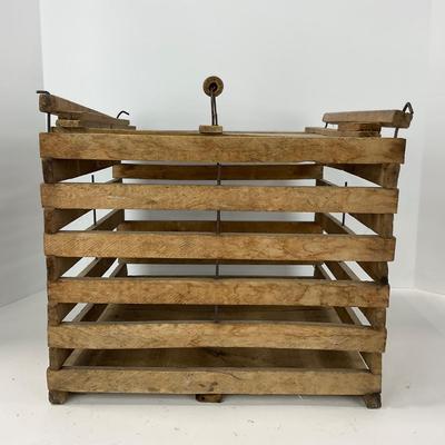 -120- VINTAGE | Early Humpty Dumpty Egg Crate