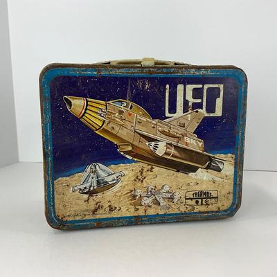-122- COLLECTIBLE | UFO Space Metal Lunch Box