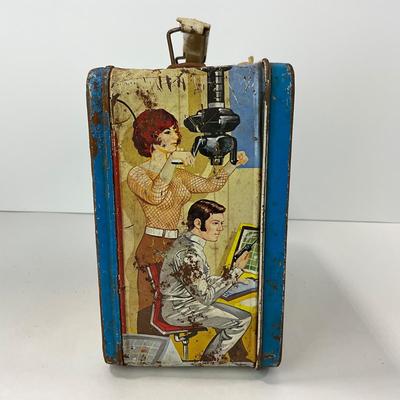 -122- COLLECTIBLE | UFO Space Metal Lunch Box
