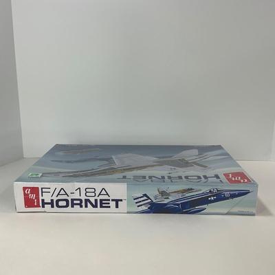 -129- MODEL | Sealed F/A-18A Hornet 1:48 Scale