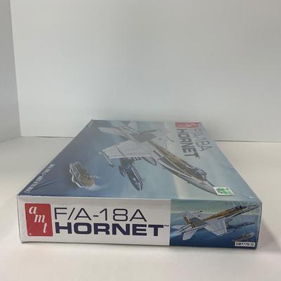-129- MODEL | Sealed F/A-18A Hornet 1:48 Scale