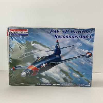 -130- MODEL | Sealed Monogram F9F-5P Panther Reconnaissance Jet 1:48 Scale