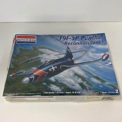 -130- MODEL | Sealed Monogram F9F-5P Panther Reconnaissance Jet 1:48 Scale