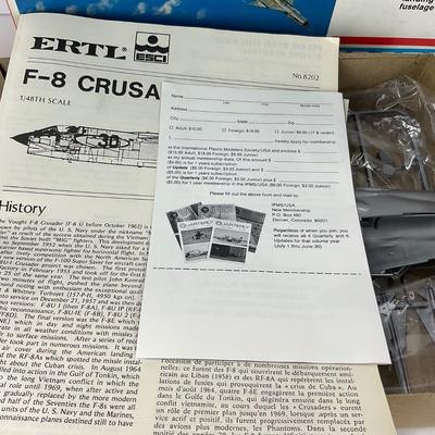 -133- MODEL | Vintage Ertl L.T.V. F-8E Crusader Model Kit 1:48 Scale