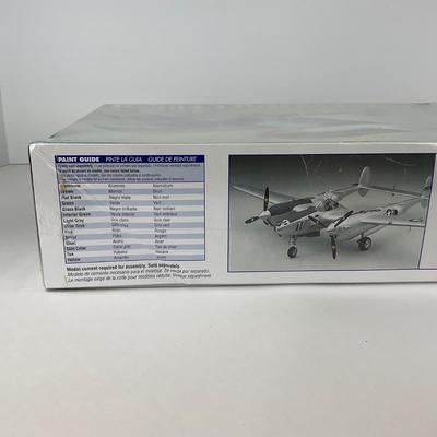 -134- MODEL | Sealed P-38J Lighting Model Kit 1:48 Scale