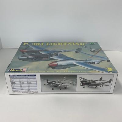 -134- MODEL | Sealed P-38J Lighting Model Kit 1:48 Scale