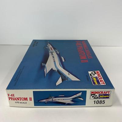 -136- MODEL | Two Vintage Hasegawa Model kits