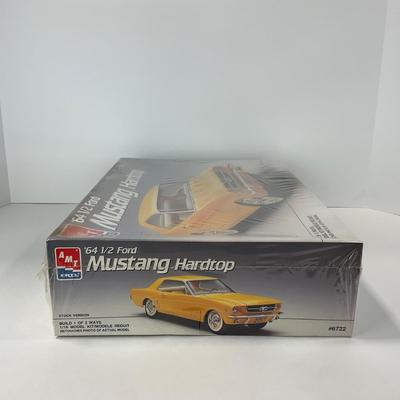 -137- MODEL | Sealed AMT Ertl 1964 1/2 Ford Mustang Hardtop