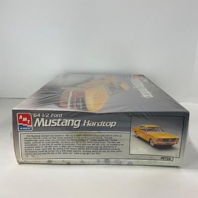-137- MODEL | Sealed AMT Ertl 1964 1/2 Ford Mustang Hardtop