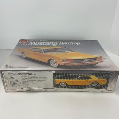 -137- MODEL | Sealed AMT Ertl 1964 1/2 Ford Mustang Hardtop