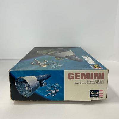 -138- MODEL | 1960â€™s Revel Gemini Space model Kit 1:24 Scale