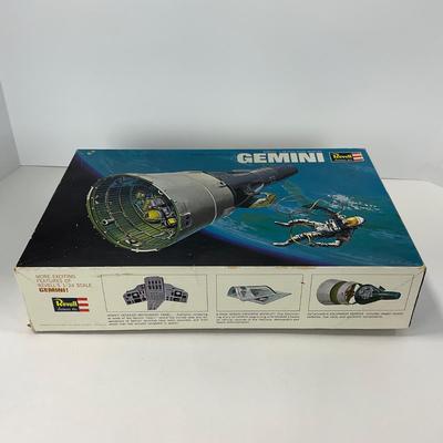 -138- MODEL | 1960â€™s Revel Gemini Space model Kit 1:24 Scale