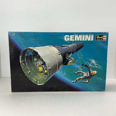 -138- MODEL | 1960â€™s Revel Gemini Space model Kit 1:24 Scale