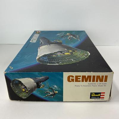 -138- MODEL | 1960â€™s Revel Gemini Space model Kit 1:24 Scale