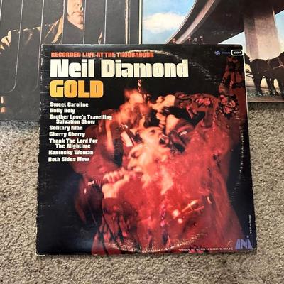 DOOBIE BROTHERS & NEIL DIAMOND VINYL RECORD ALBUMS