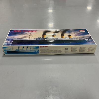 -139- MODEL | Academy Minicraft HMS Titanic Model Kit 1:350 Scale