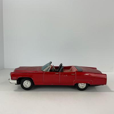 -141- CAR | Japan Bandai Tin Battery Gear Shift 1960â€™s Op Cadillac Convertible