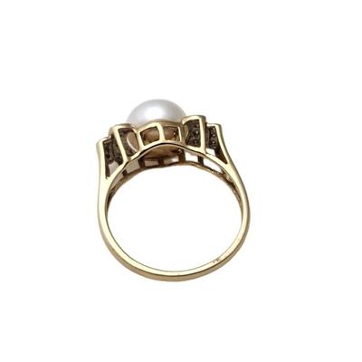 Lot #57  14kt Gold/Pearl Ring, size 8