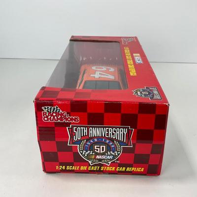 -145- DIECAST | Racing Champions Schneider Race Car Model 1:24 Scale | Dick Trickle