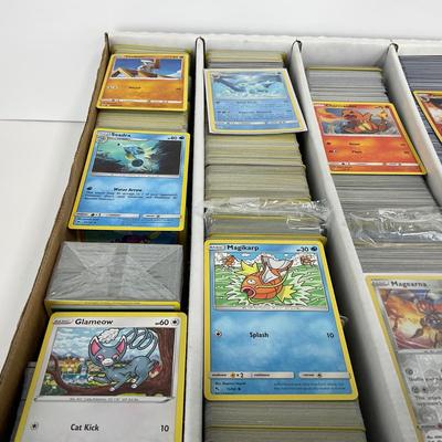 -154- POKÃ‰MON | Large Bulk Box Of PokÃ©mon Cards