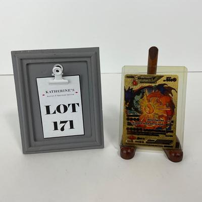 -171- POKÃ‰MON | Gold Foil Charizard Card