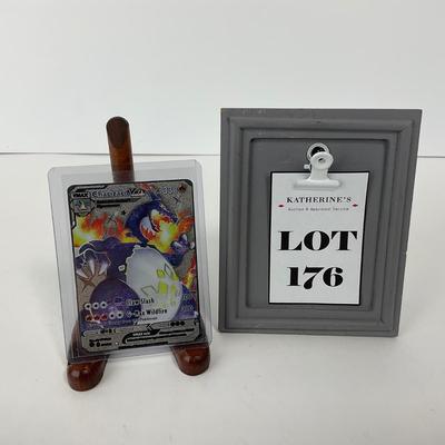 -176- POKÃ‰MON | Silver Foil Charizard Card