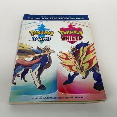 -177- POKÃ‰MON | Cuebone Figures & PokÃ©mon Sword & Shield Book