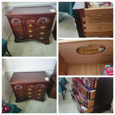 Lineage Chippendale Block Front  Bachelor Chest Shell Carving 36x19x32