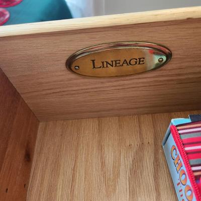 Lineage Chippendale Block Front  Bachelor Chest Shell Carving 36x19x32