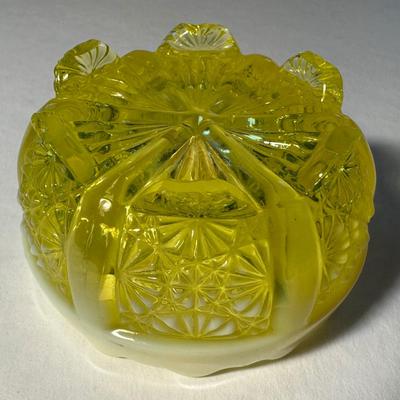 Yellow cased with white inside 3 big ruffles and filigree. Yellow Opalescent Chippendale English 1885
