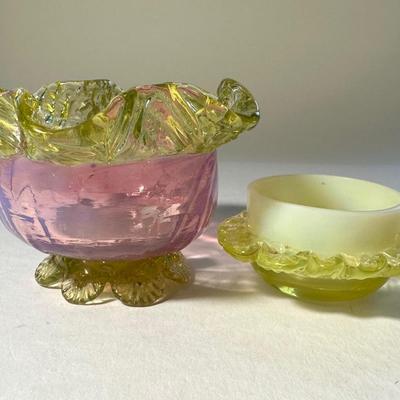 Cranberry Purplish with Vaseline ruffles and Vaseline Opalescent including rigaree