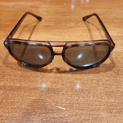 Large Lot of eye Glasses & Frames Ray-Ban Cases